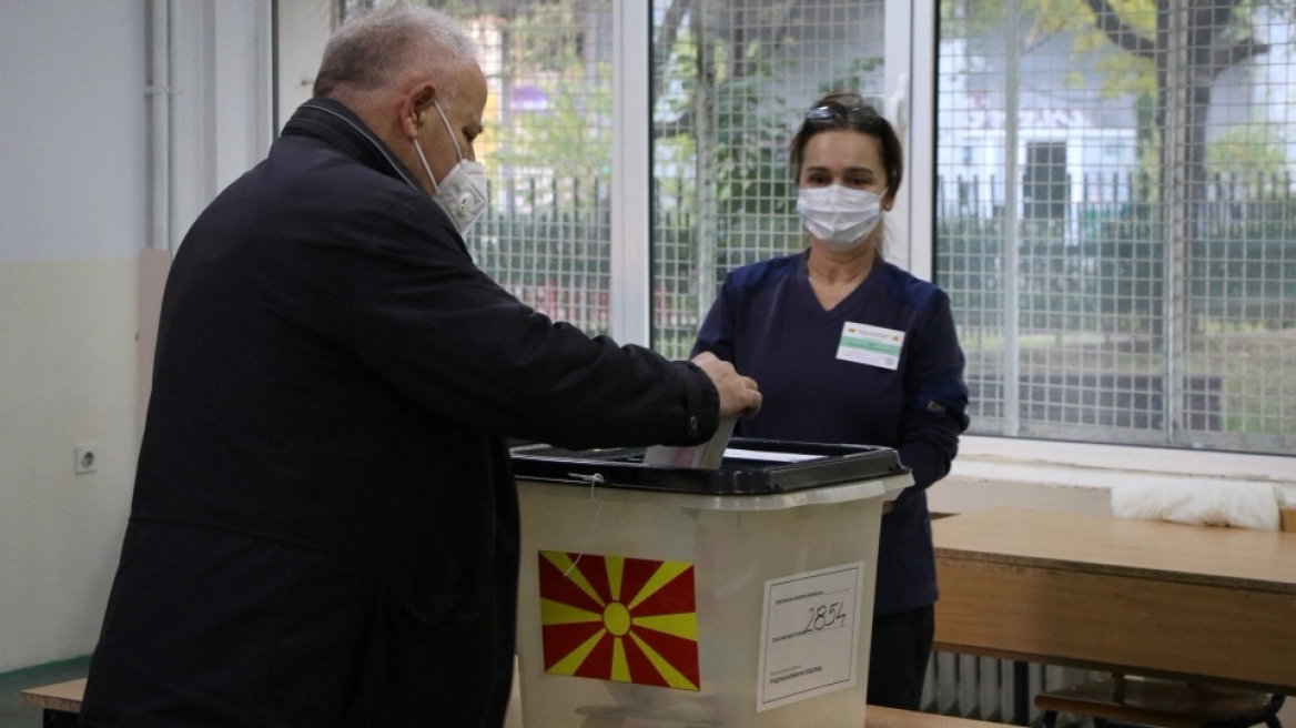 Βόρεια Μακεδονία: Η αντιπολίτευση εξασφαλίζει πλειοψηφία στη Βουλή - «Πέφτει» η κυβέρνηση Ζάεφ