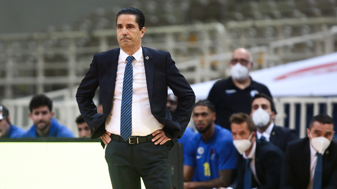 Σφαιρόπουλος: «Πολύ ποιοτικός παίκτης ο Έισι, θα βοηθήσει τον Ολυμπιακό»