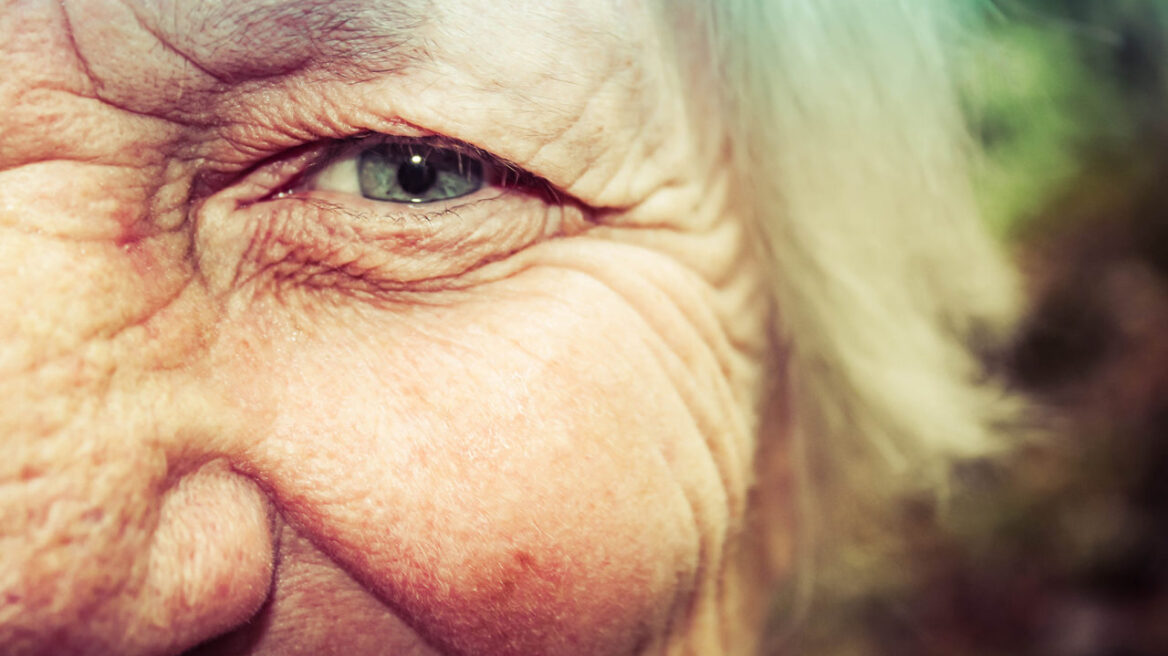Όραση: Δύο συνήθειες που αυξάνουν τον κίνδυνο ωχράς κηλίδας