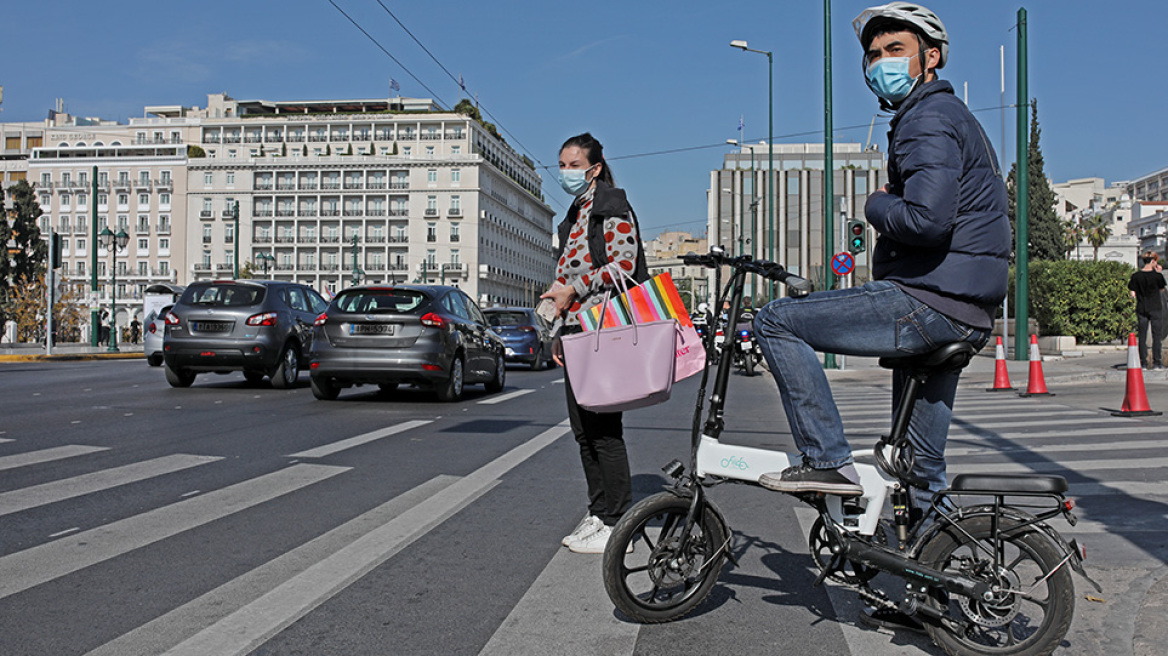 Κορωνοϊός: Κοντά στις 7.000 τα σημερινά κρούσματα