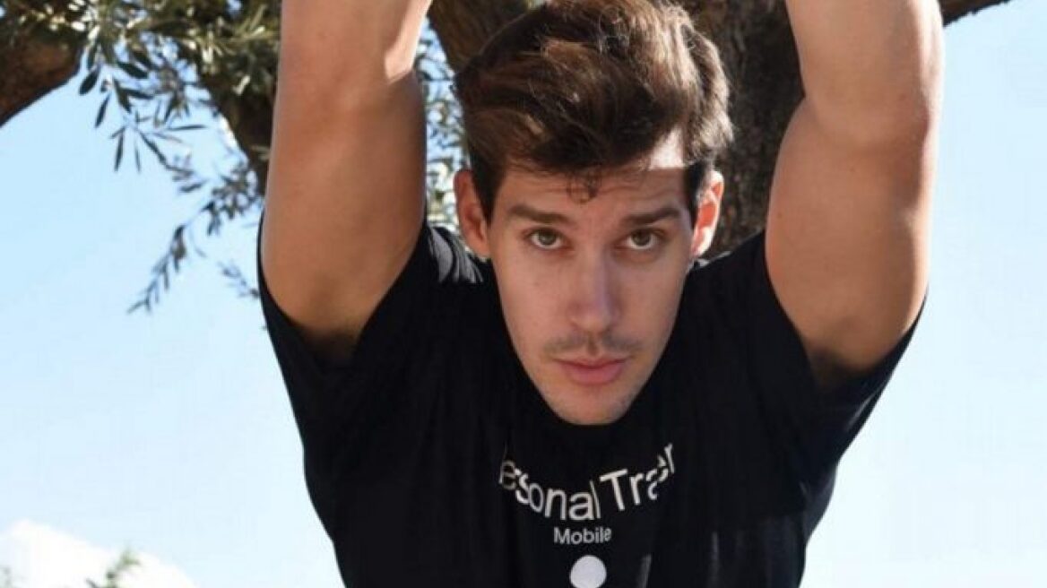 «Γνωστό πρόσωπο της πολιτικής με παρενόχλησε, ήθελε να μπω μαζί του στο ντους» αποκαλύπτει ο Μάνος Βροντζάκης