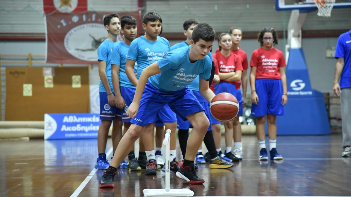 Οι Αθλητικές Ακαδημίες ΟΠΑΠ εφοδιάζουν 18.000 παιδιά με σύγχρονο εξοπλισμό για ασφαλείς προπονήσεις 