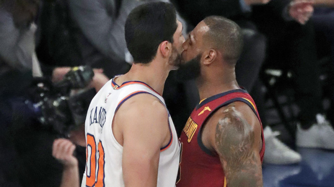 Ενές Καντέρ εναντίον Λεμπρόν Τζέιμς: «Γνωρίζεις για το εργαστήριο των σκλάβων που έφτιαξαν τα παπούτσια σου»;