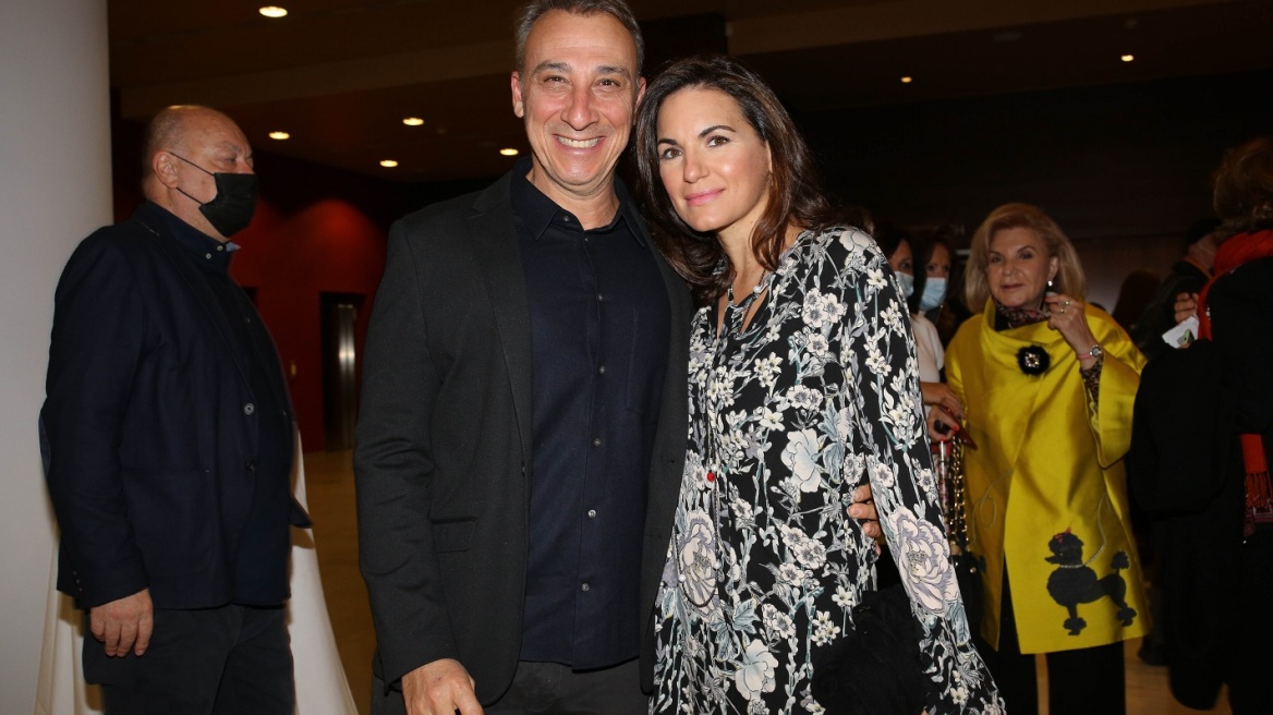 Όλγα Κεφαλογιάννη - Μίνως Μάτσας: Η κοινή εμφάνιση στο θέατρο