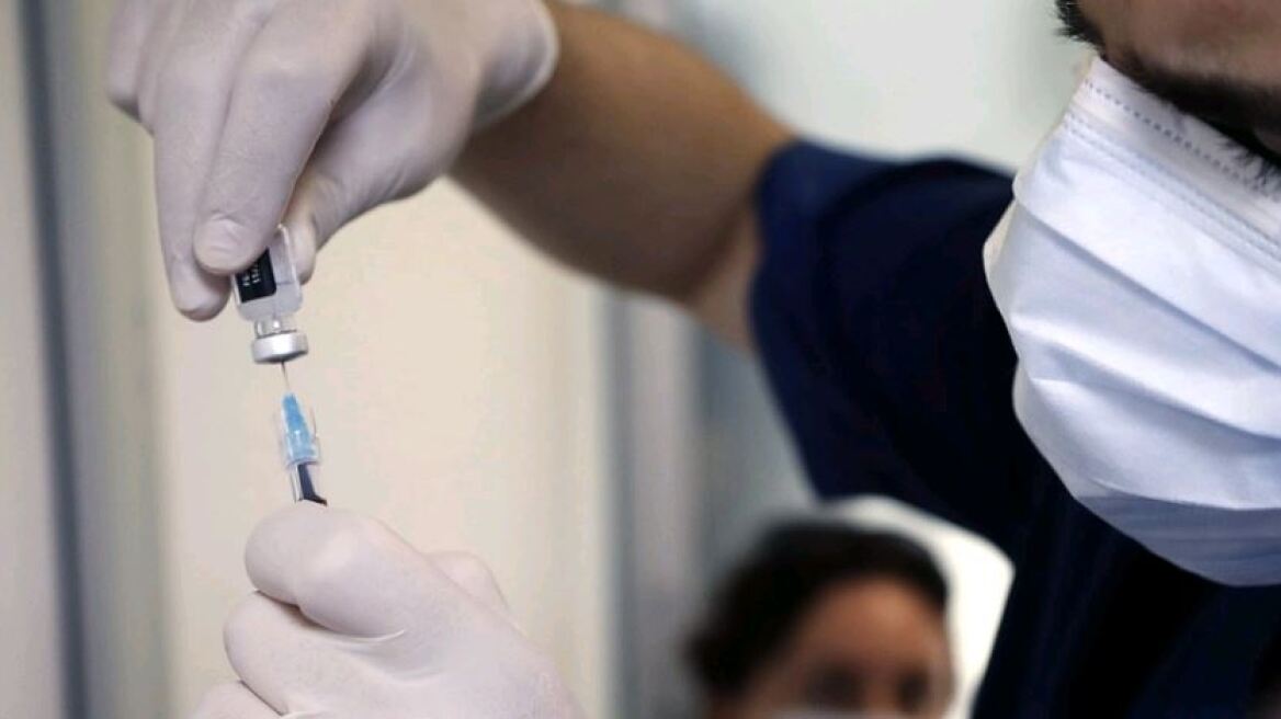 Εμβόλιο: Πάνω από 1,6 εκατ. ραντεβού για 3η και 1η δόση τις τελευταίες 30 μέρες