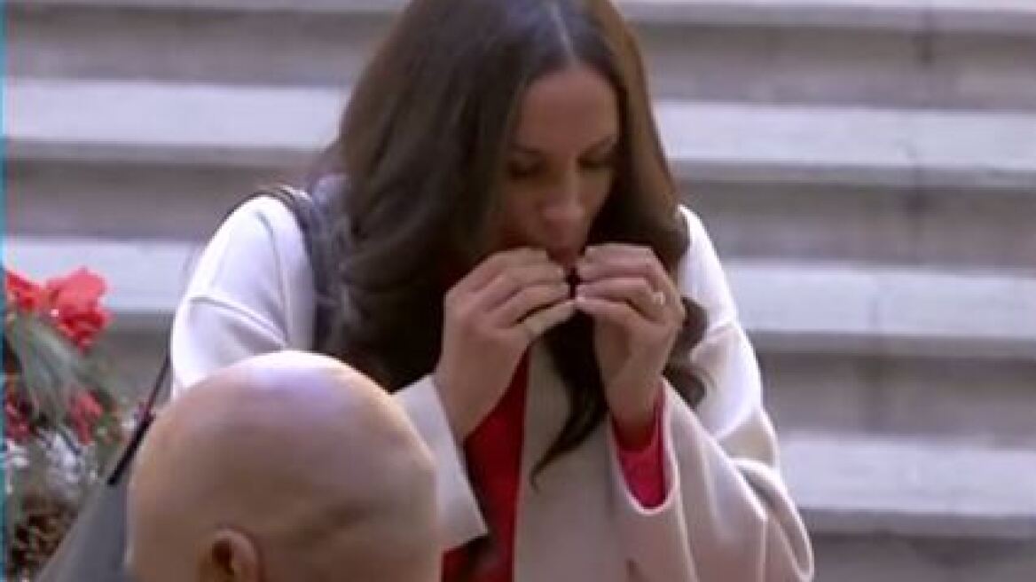 Μέγκαν Μαρκλ: Γιατί... παλιμπαιδίζει στους δρόμους του Λος Άντζελες;  