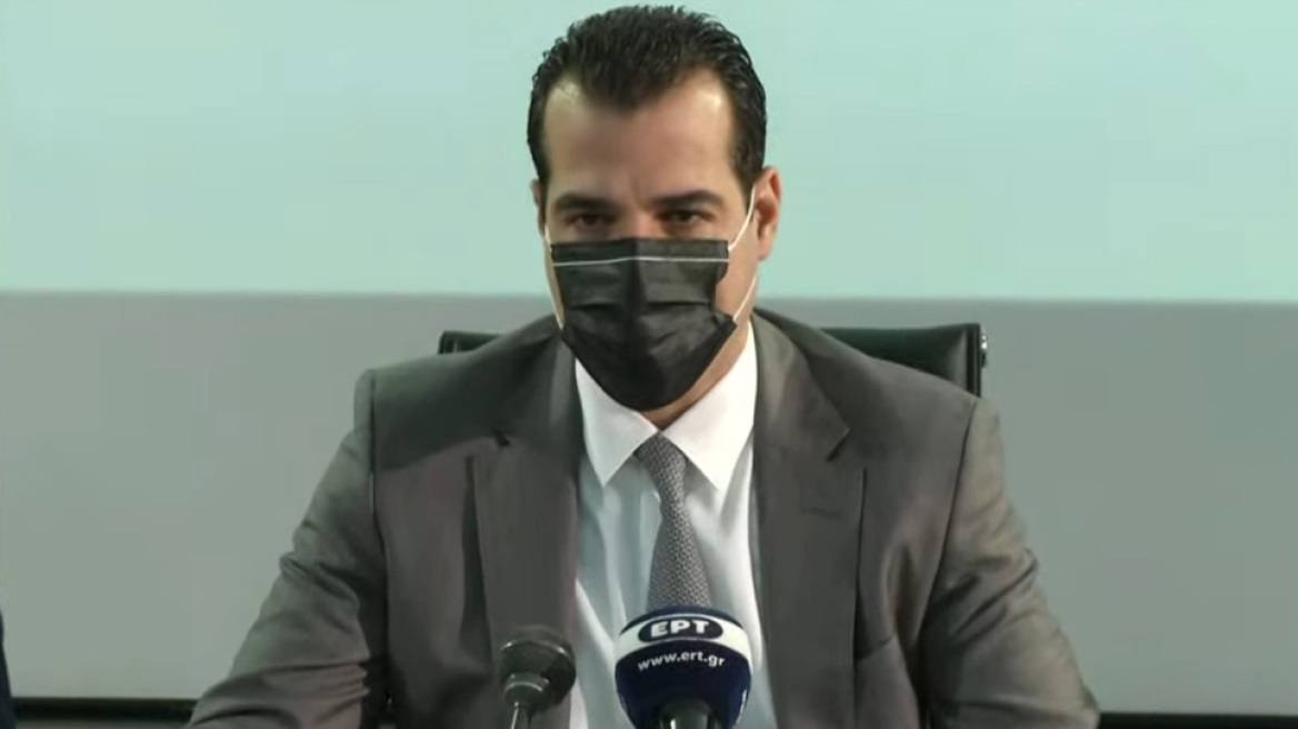 Πλεύρης: Δεν εξετάζουμε υποχρεωτικότητα εμβολιασμού σε άλλες ηλικιακές ομάδες