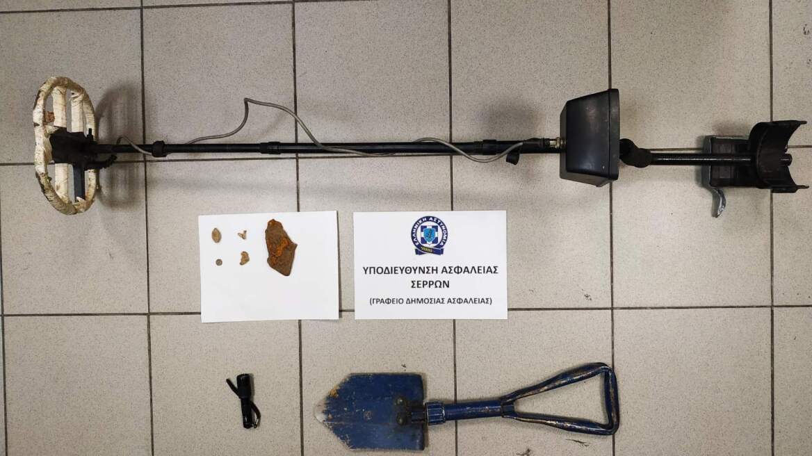 Αρχαιοκάπηλοι έψαχναν για αρχαιότητες στην Αμφίπολη