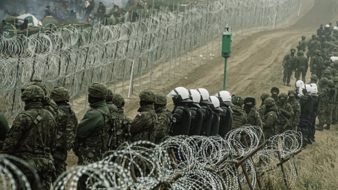 Σύνορα Πολωνίας - Λευκορωσίας: 200 μετανάστες προσπάθησαν να κόψουν τον φράκτη και να μπουν στην Πολωνία 