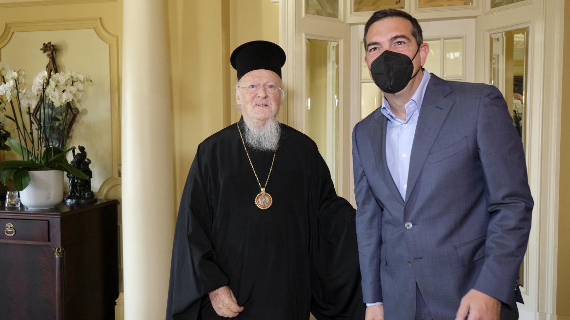 Τσίπρας στον Οικουμενικό Πατριάρχη Βαρθολομαίο: Να υπερασπιστούμε την επιστήμη και την ζωή με μήνυμα για τον εμβολιασμό