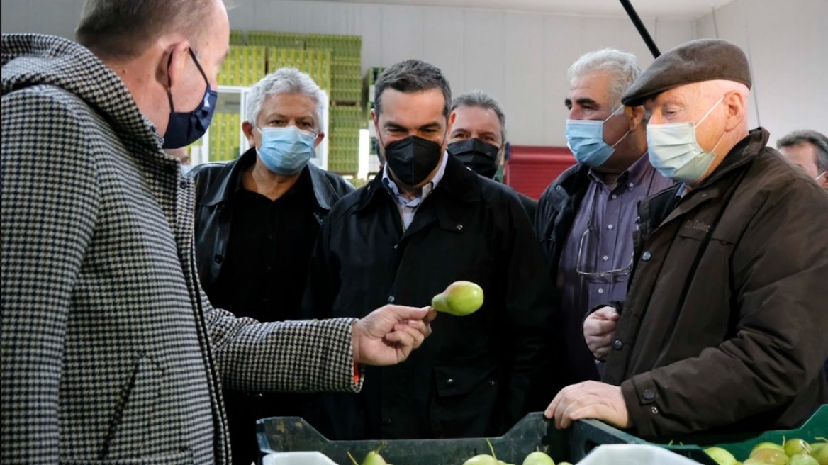  Τσίπρας: Να στηριχτούν οι αγρότες απέναντι στην ακρίβεια