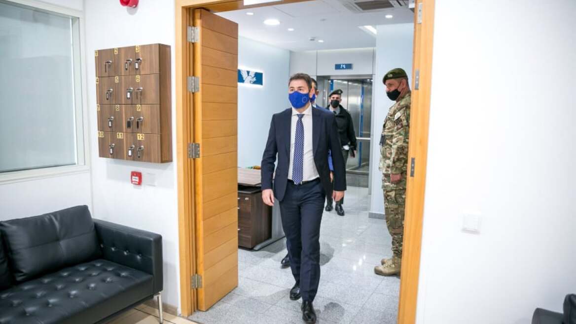 Ανδρουλάκης από Κύπρο: «Να σταματήσουν τα κράτη - μέλη της ΕΕ να πωλούν όπλα στην Τουρκία»