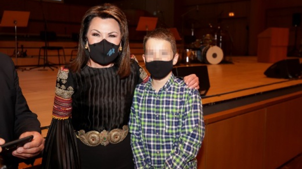 Γιάννα Αγγελοπούλου: Από τα χέρια των μαθητών η δάδα της δημιουργίας περνά στις επόμενες γενιές