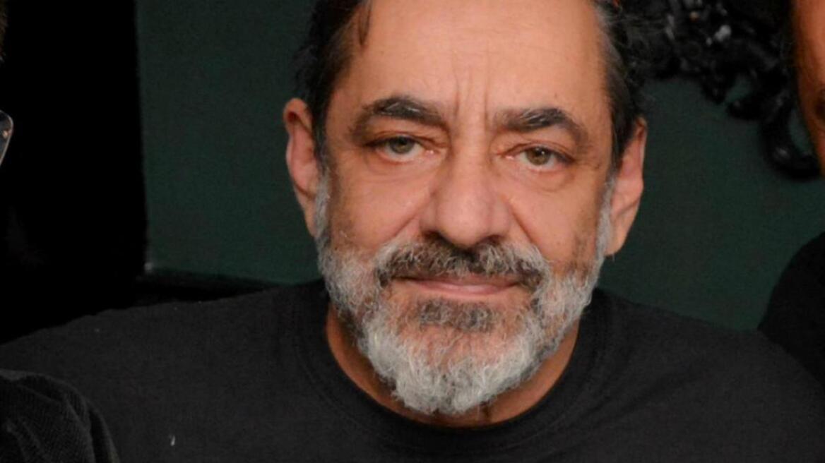  Αντώνης Καφετζόπουλος στους δημοσιογράφους: «Αν δεν ήσασταν εμβολιασμένοι, θα σας πέταγα έξω αυτή τη στιγμή»