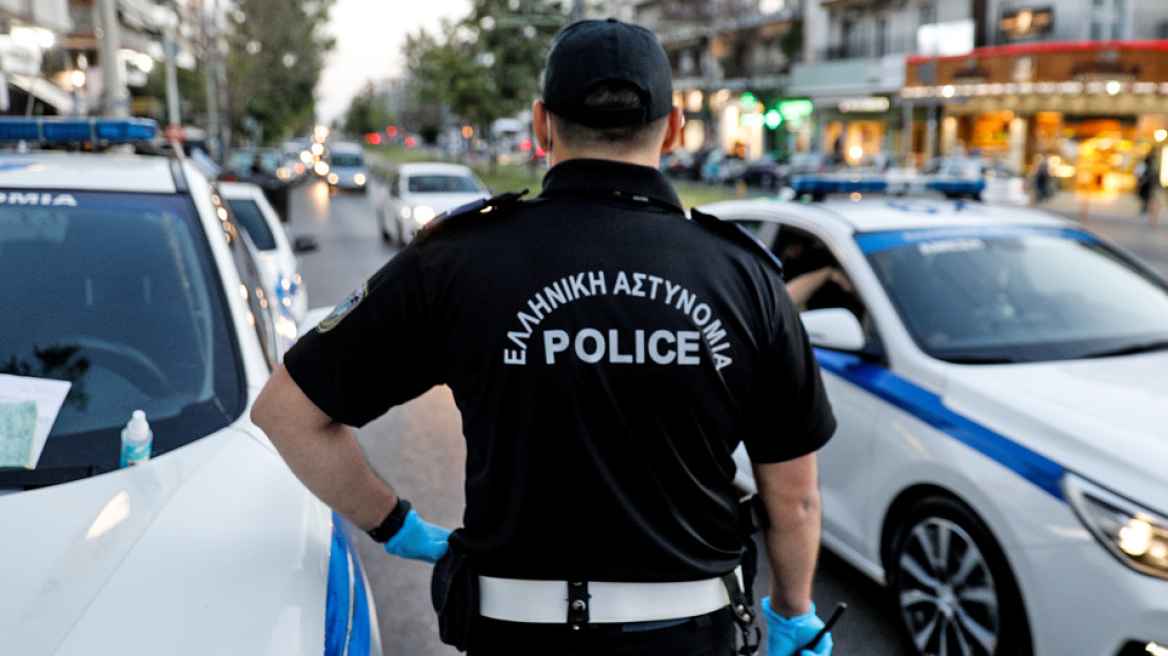 «Ταρίφα» 30.000 ευρώ για κάθε ελληνοποίηση ζητούσε το «ένστολο» κύκλωμα με τα πλαστά διαβατήρια