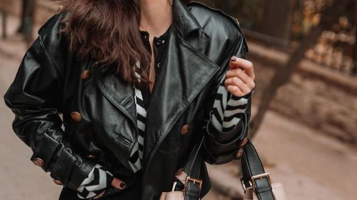 Η Χριστίνα Μπόμπα βόλταρε με τις δίδυμες κόρες της