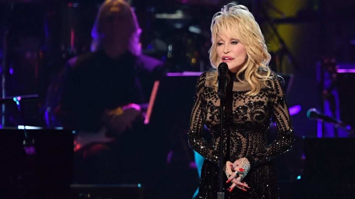 People: Ντόλι Πάρτον, Σάντρα Ο, Σιμόν Μπάιλς και η Δασκάλα της Χρονιάς είναι τα Πρόσωπα του 2021