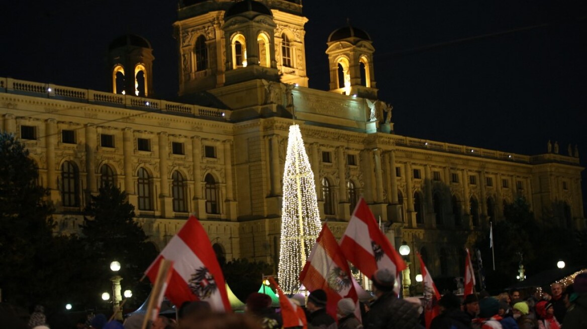 Διαδηλώσεις κατά των μέτρων στην Αυστρία - Δείτε βίντεο