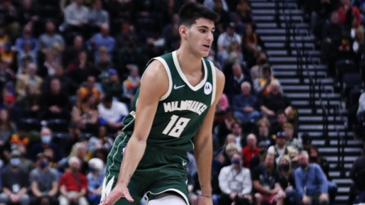 Μπακς: Αφήνουν ελεύθερο τον Καλαϊτζάκη