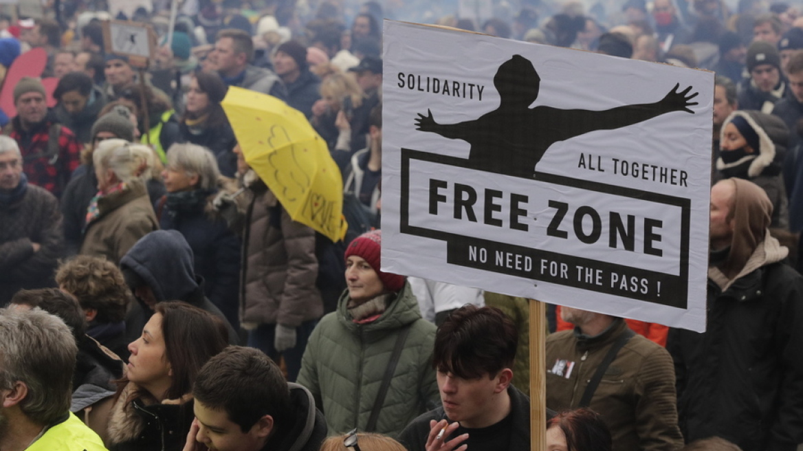 Βέλγιο: Επεισόδια σε διαδήλωση κατά των περιοριστικών μέτρων στις Βρυξέλλες