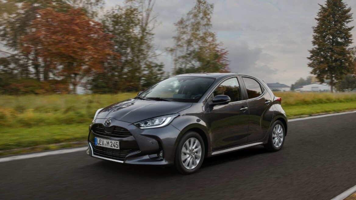 Το Mazda 2 και υβριδικό