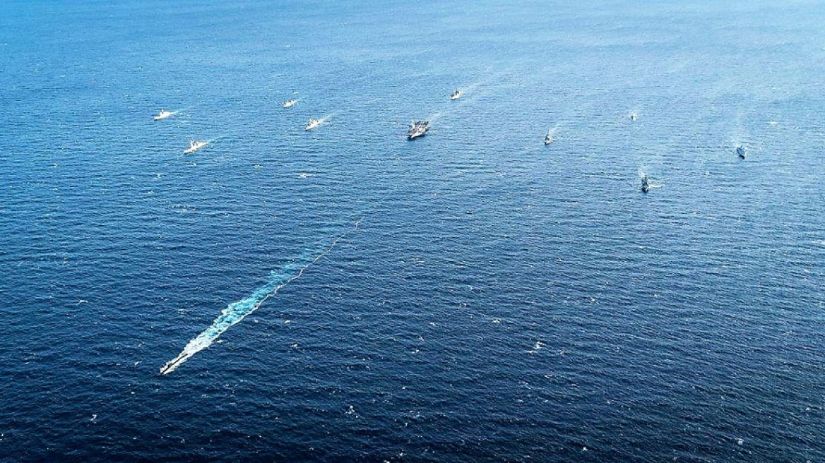 Εντυπωσιακές εικόνες από τη γαλλική πολυεθνική άσκηση «Polaris 2021» στη Δυτική Μεσόγειο