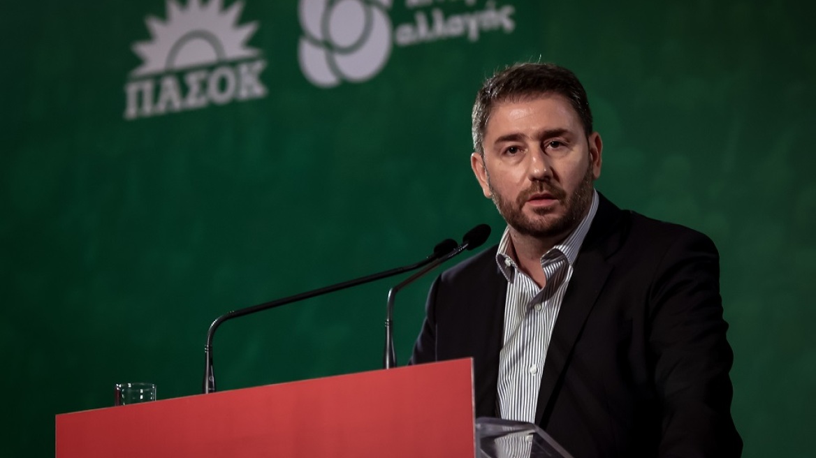 «Ζυμώσεις» στο ΚΙΝΑΛ: Ο Ανδρουλάκης επικοινώνησε με Χρηστίδη, Καστανίδη και Γερουλάνο