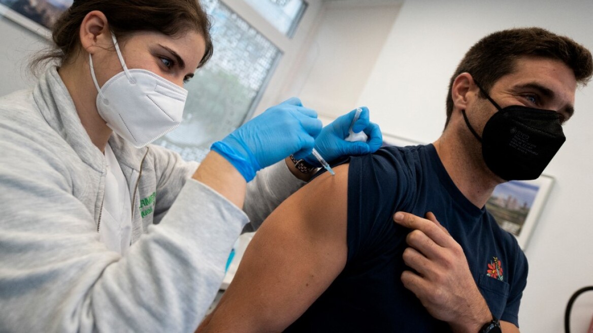 Πανδημία: Άνδρας στη Νέα Ζηλανδία «εμβολιάστηκε έως και 10 φορές» σε μια μέρα για κορωνοϊό