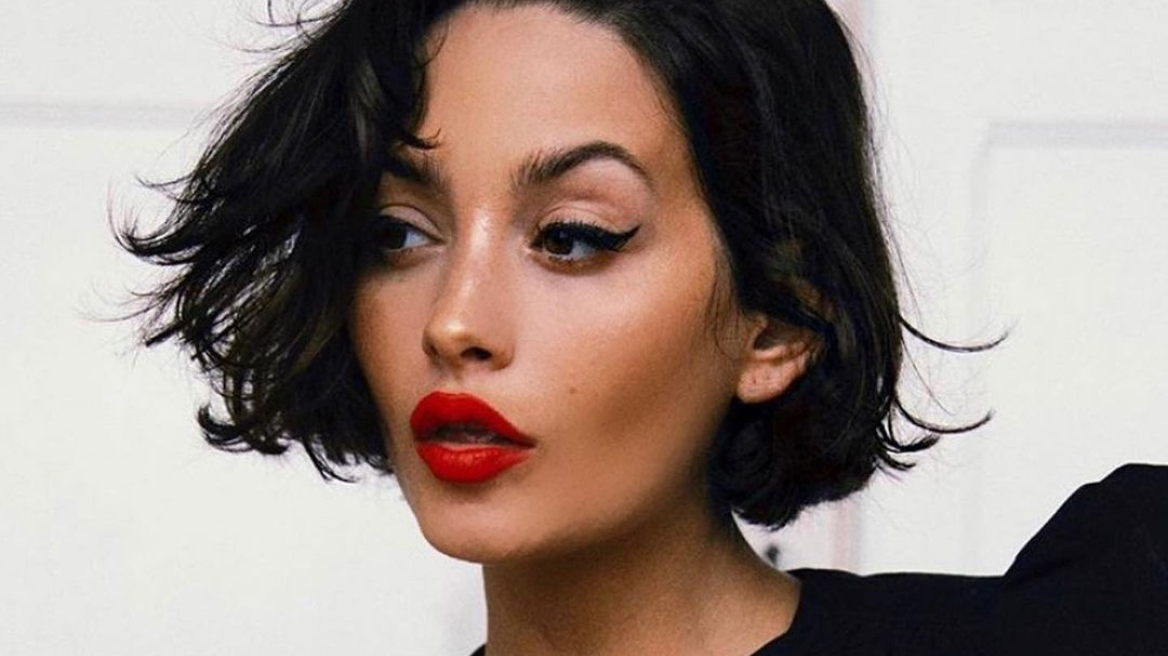 10+1 εντυπωσιακά eyeliner looks που θα αναδείξουν τα μάτια σας την εορταστική σεζόν