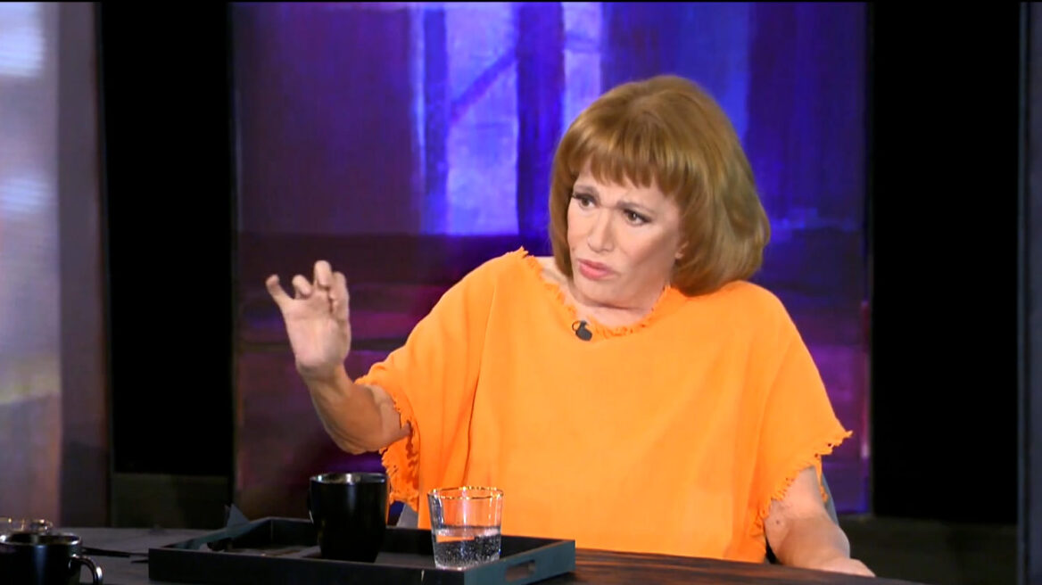 Η Μαίρη Χρονοπούλου μιλάει για τον μεγάλο της έρωτα που ήταν ο Μίμης Πλέσσας