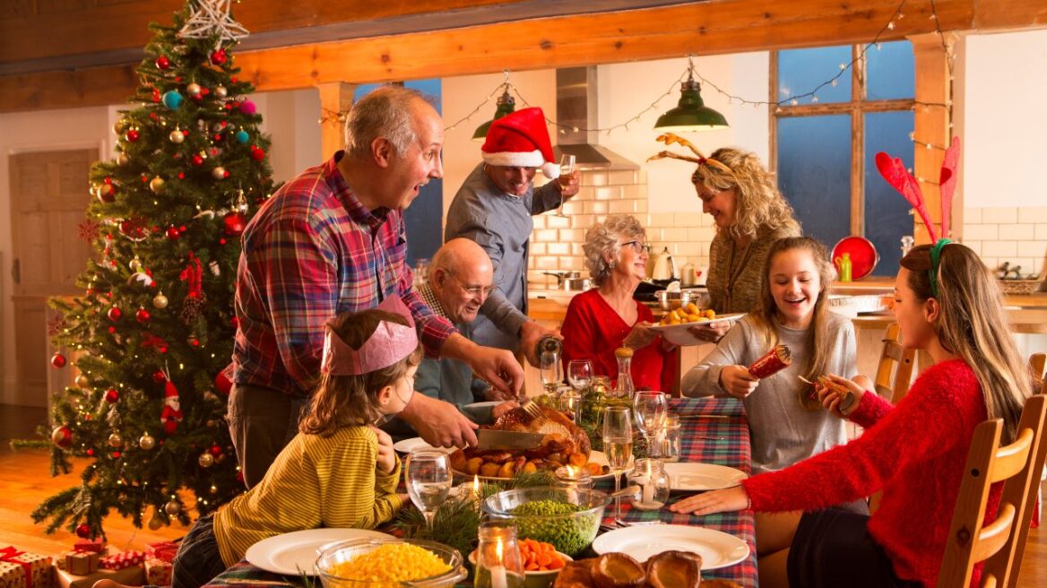 Ασφάλιση: Πλήρης οδηγός για ξέγνοιαστα Χριστούγεννα
