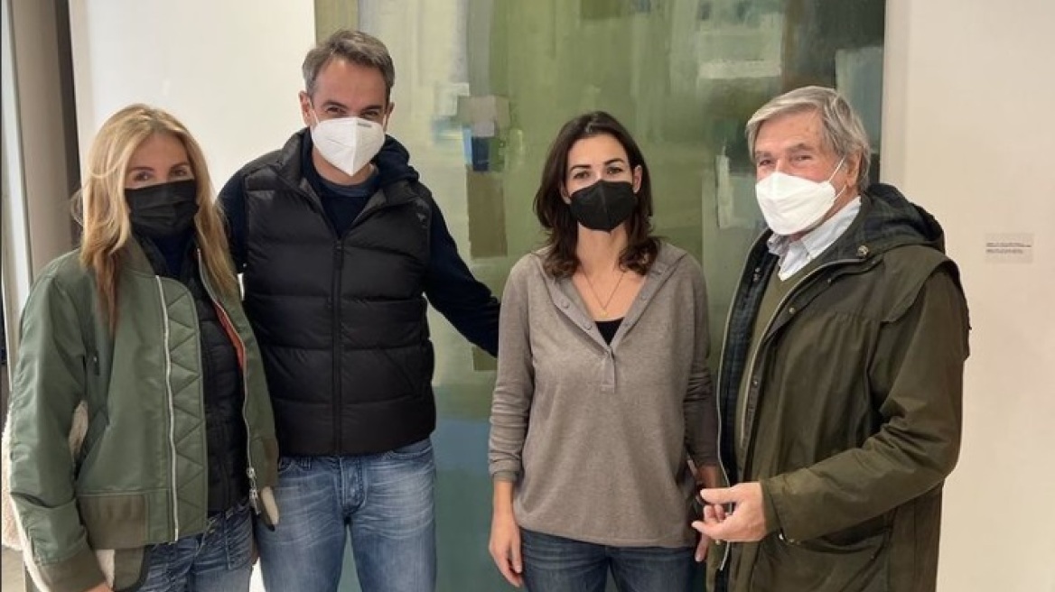 Κυριάκος Μητσοτάκης και Μαρέβα σε έκθεση στην Πινακοθήκη του Δήμου Αθηναίων