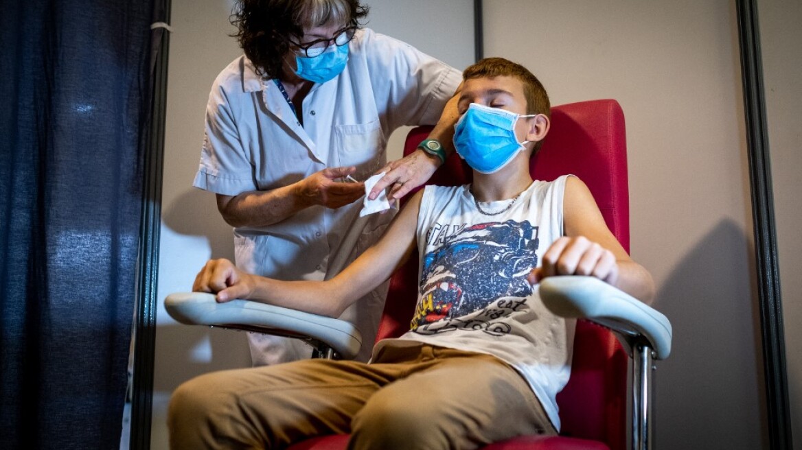 Γαλλία: Εγκρίθηκε ο εμβολιασμός παιδιών ηλικίας 5-11 ετών με Pfizer