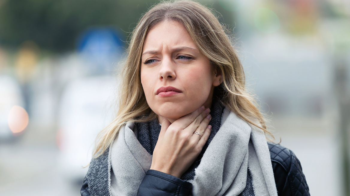 Έχετε πονόλαιμο; Τρία top γιατροσόφια που μαλακώνουν το λαιμό