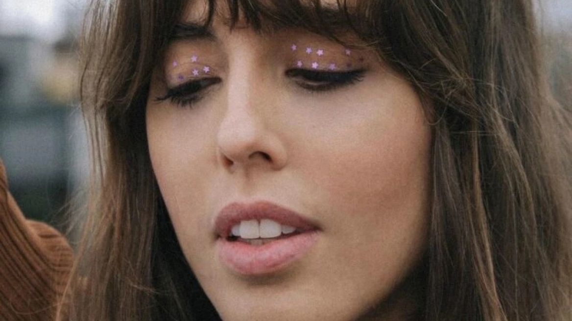 Μία makeup artist σάς δείχνει πέντε tutorial ιδανικά για το μακιγιάζ του ρεβεγιόν