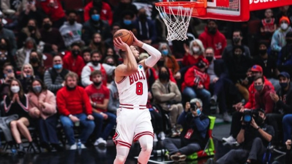 Το 360 κάρφωμα του ΛαΒίν που ξεσήκωσε το Σικάγο