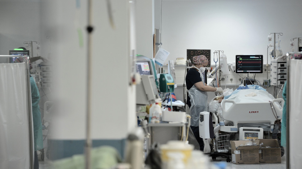 Πέθανε από κορωνοϊό 28χρονη καρκινοπαθής μητέρα, την κόλλησε ο ανεμβολίαστος σύζυγός της