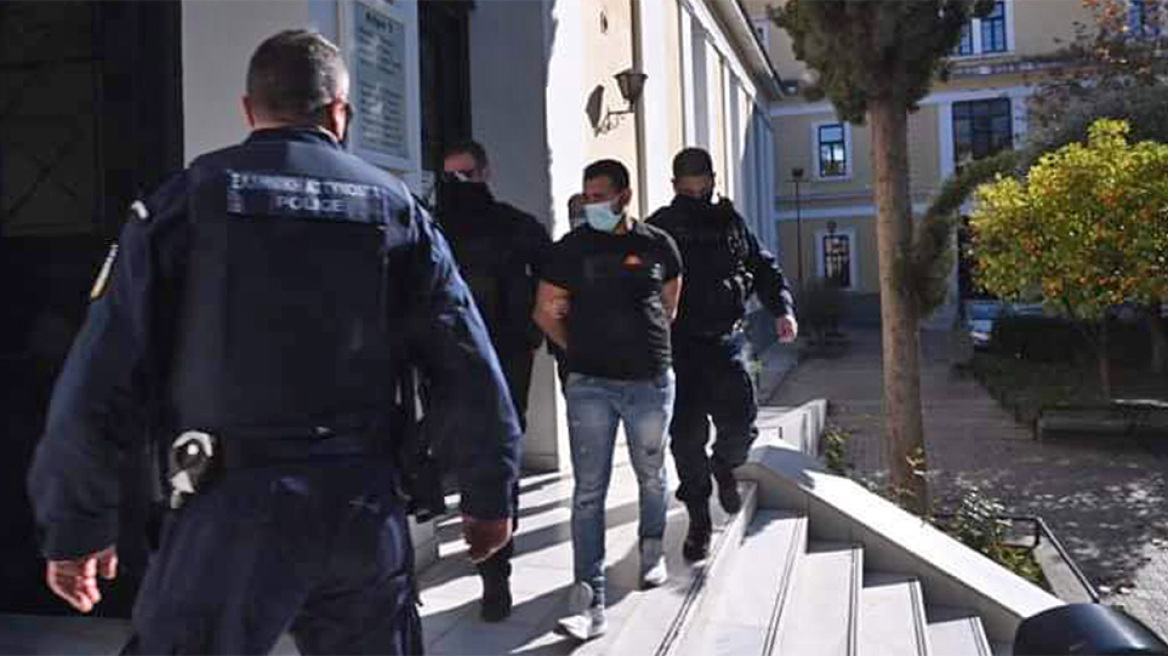 «Την περίμενα να κάνουμε Πρωτοχρονιά και αυτή γλεντούσε σε άλλο σπίτι» - Η απολογία του Αιγύπτιου 