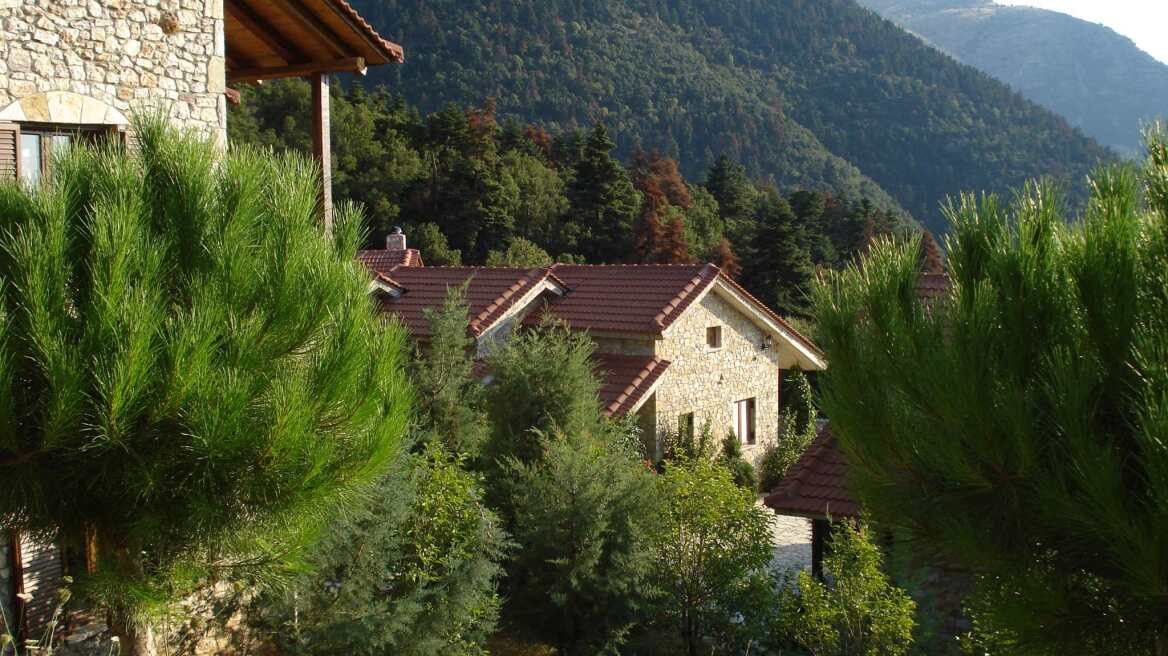 Τα καλύτερα ξενοδοχεία και οι πιο ωραίοι ξενώνες στα Καλάβρυτα