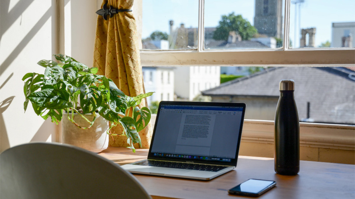 5+1 laptops για άνετο work from home!