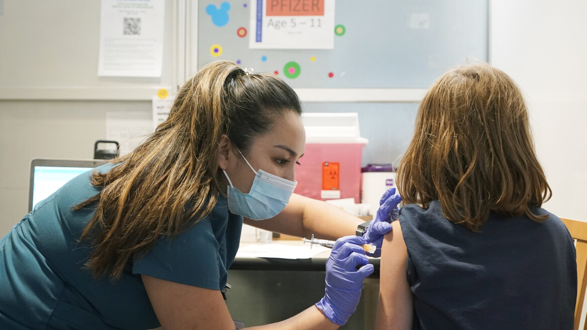 Κορωνοϊός: Το εμβόλιο της Pfizer είναι πολύ λιγότερο αποτελεσματικό στα παιδιά 5-11 ετών από ό,τι στα μεγαλύτερα