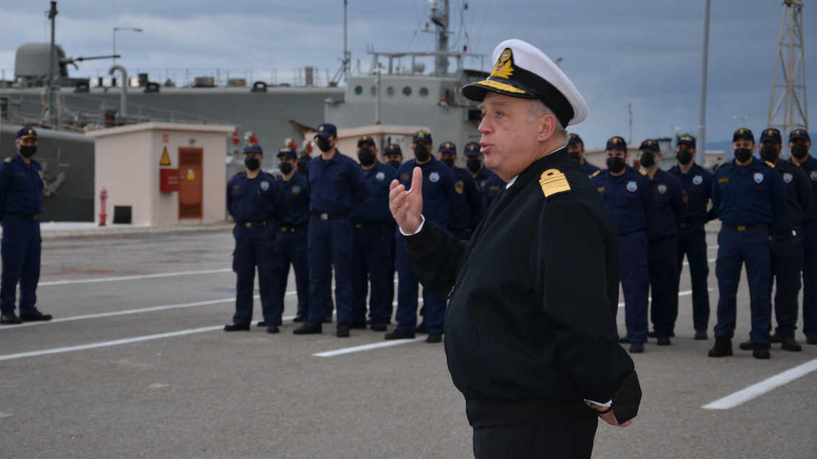 Κορωνοϊός: Θετικός και ο αρχηγός ΓΕΝ