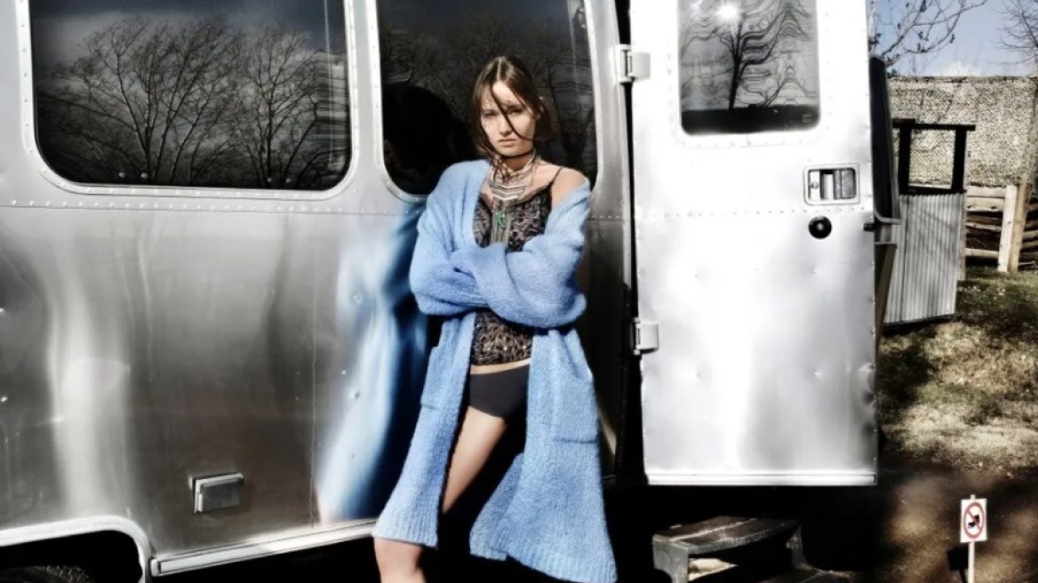 Εκπτώσεις 2022: Τα πλεκτά που επιλέγουμε για τις χειμερινές μας εξορμήσεις