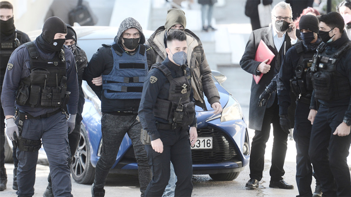 Αργυρούπολη: Στον ανακριτή ο 46χρονος που έστειλε στο νοσοκομείο τη σύντροφό του - Έκκληση για αίμα για τη 40χρονη