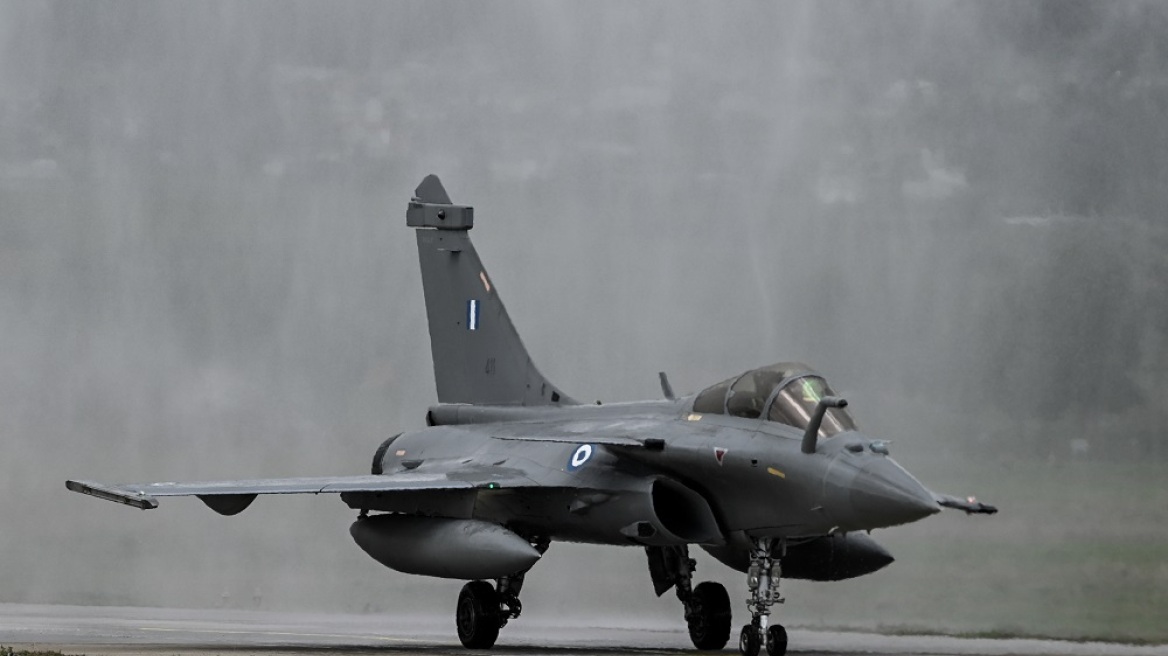 Ανακοίνωση από τους τομεάρχες Άμυνας του ΣΥΡΙΖΑ κατά Μητσοτάκη