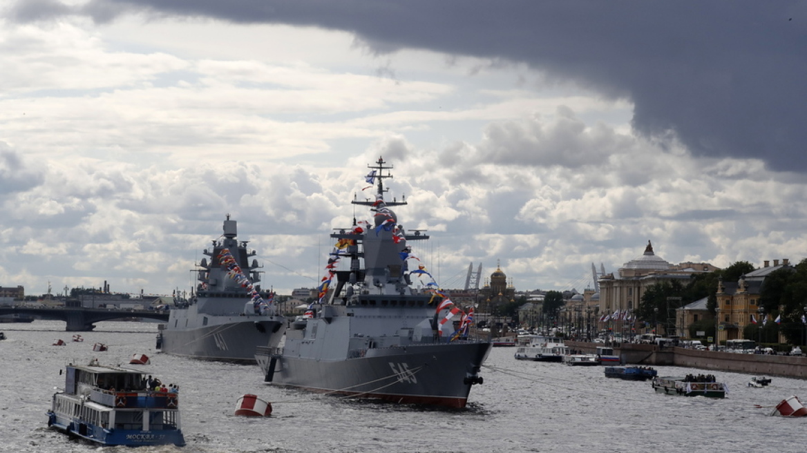 Η Ρωσία θα πραγματοποιήσει ναυτικές ασκήσεις από τη Μεσόγειο μέχρι τον Ατλαντικό και τον Ειρηνικό
