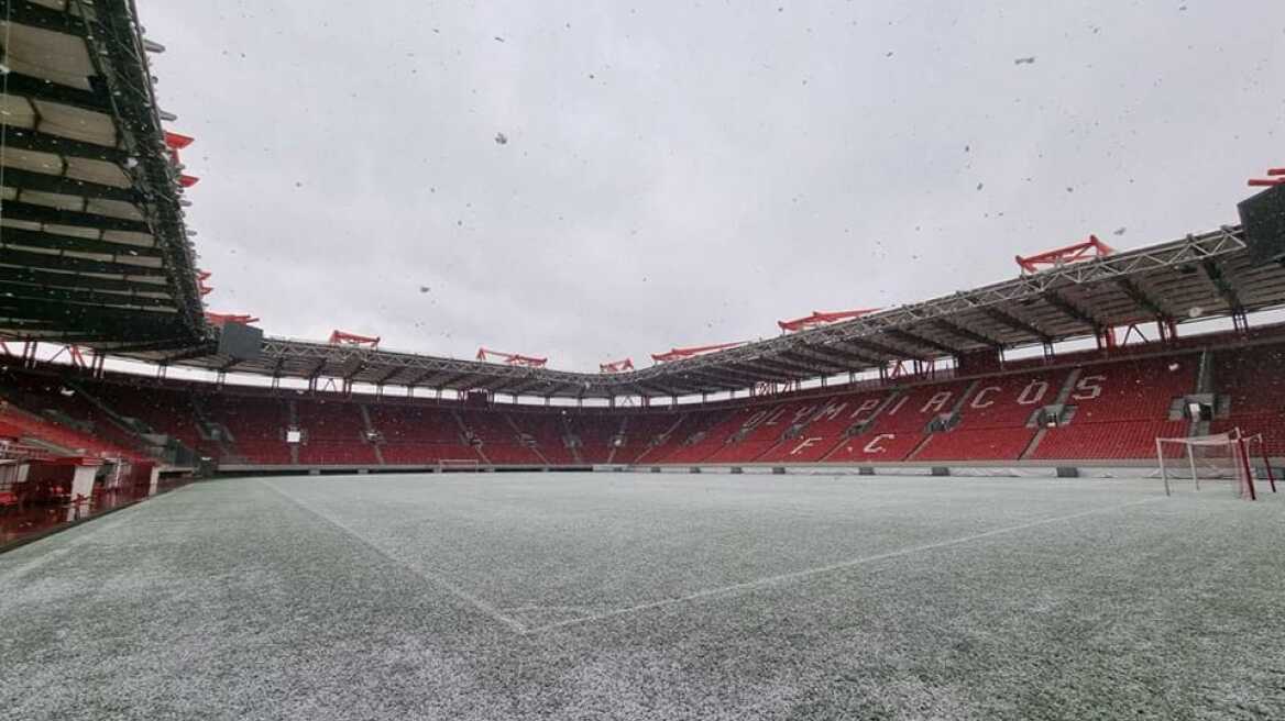 Λευκό τοπίο σε «Καραϊσκάκη», «Αγιά Σοφία» και Λεωφόρο Αλεξάνδρας