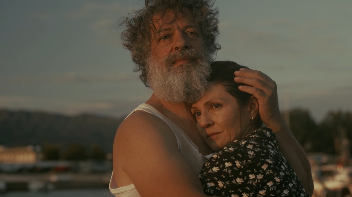 Σκοτεινή θάλασσα: Ο Χρήστος ερευνά το ενδεχόμενο η Άννα να κρύβεται στη Ρωσία