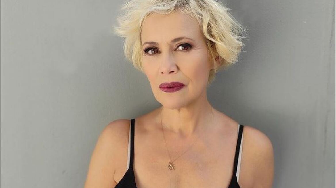 Κωνσταντίνα Μιχαήλ: Τόπλες και σέξι στο Instagram 