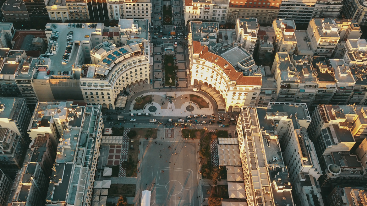 Γιατί η Θεσσαλονίκη είναι ο ιδανικός προορισμός για ρομαντική απόδραση του Αγίου Βαλεντίνου